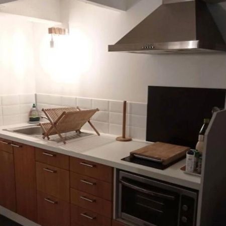Joli Duplex En Centre Ville De 40M2 Climatise Istres Luaran gambar