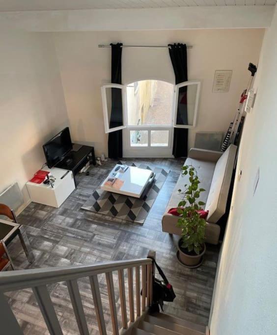 Joli Duplex En Centre Ville De 40M2 Climatise Istres Luaran gambar